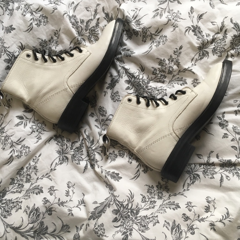Dolce Vita O Ring Boots